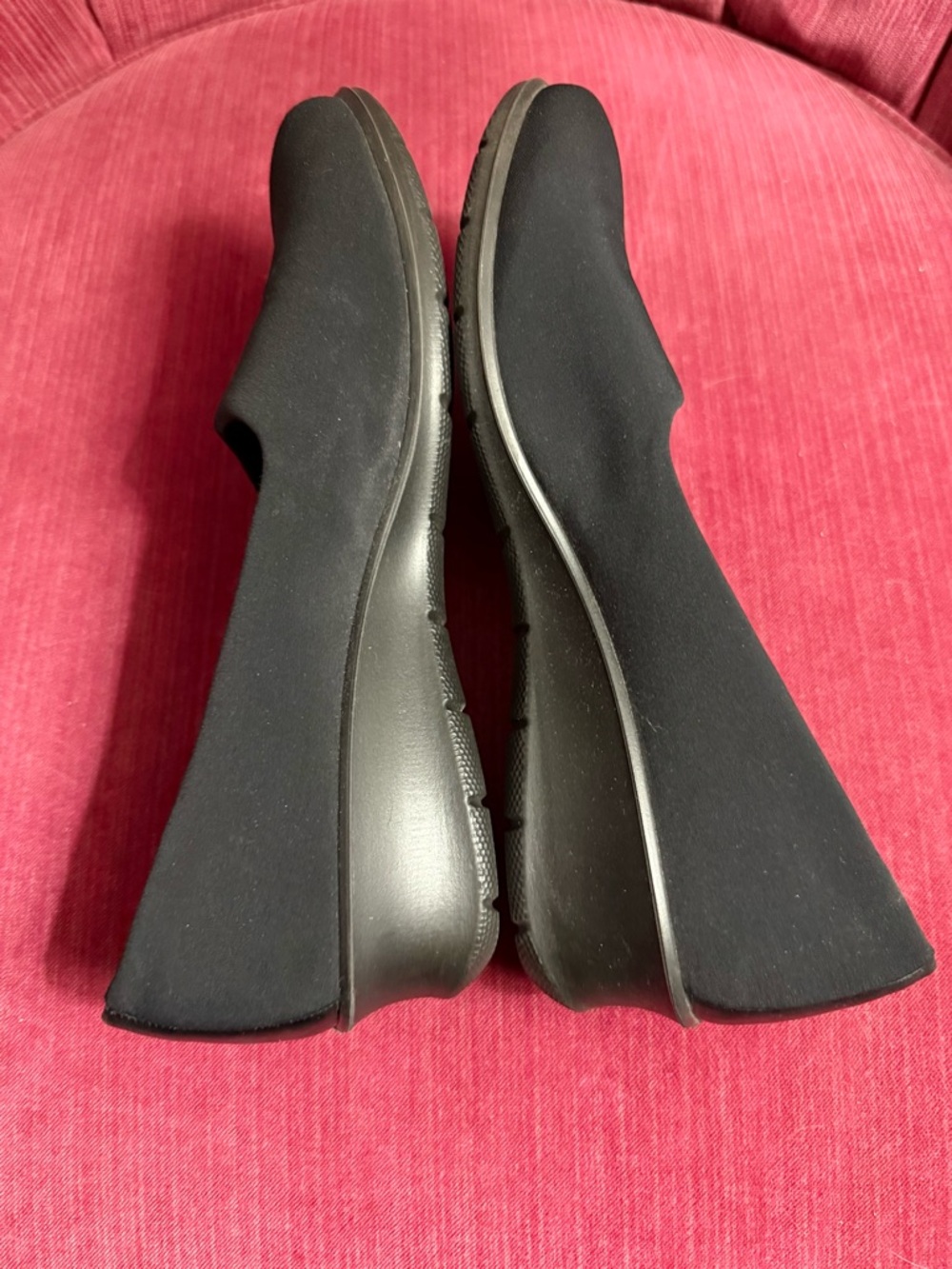 Ecco Black Slip-On Comfort Flats - Picture 7 of 10